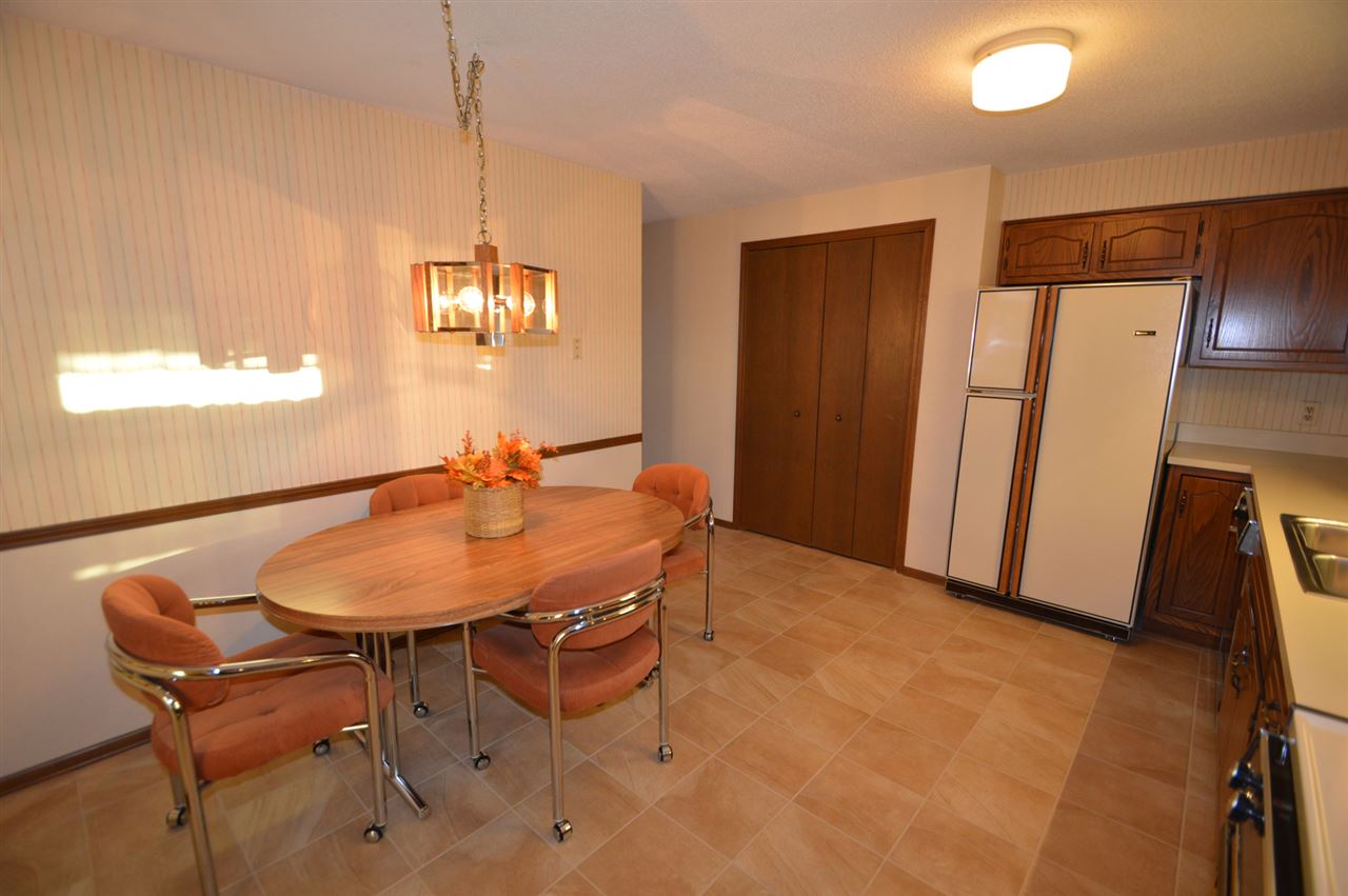 5321 Kroemer Road Fort Wayne, IN 46818 - Photo 8 of 34