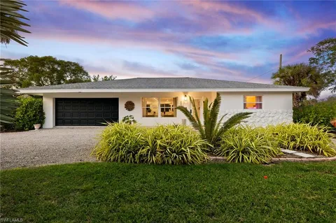 $1,000,000 | 2985 Sabal Court, Naples, FL 34112
