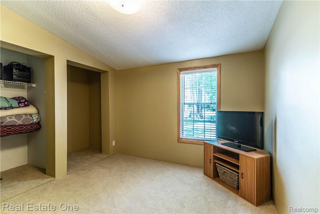 245 Herman Street Novi, MI 48377 - Photo 16 of 28 Bedroom 3