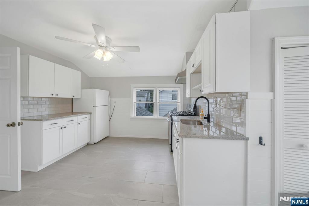 88 McKinley Avenue, Unit 2 Lodi, NJ 07644 - Photo 3 of 14