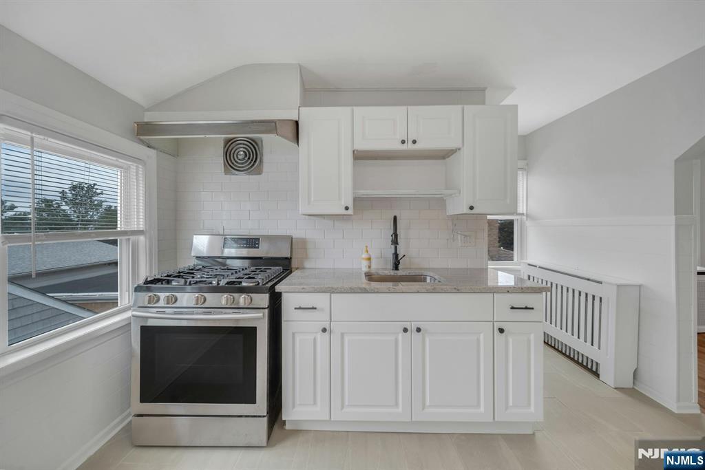 88 McKinley Avenue, Unit 2 Lodi, NJ 07644 - Photo 5 of 14