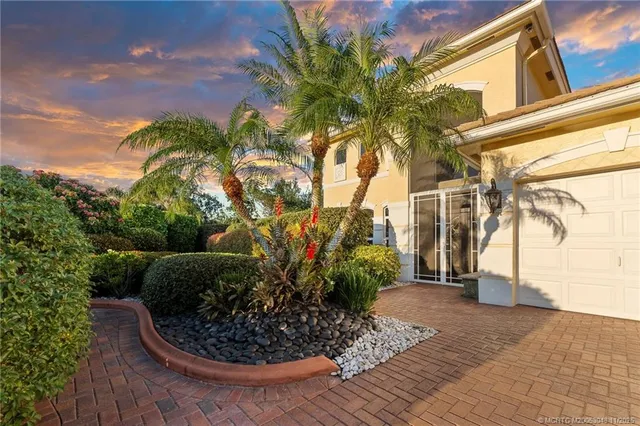 a view of a interior of the house