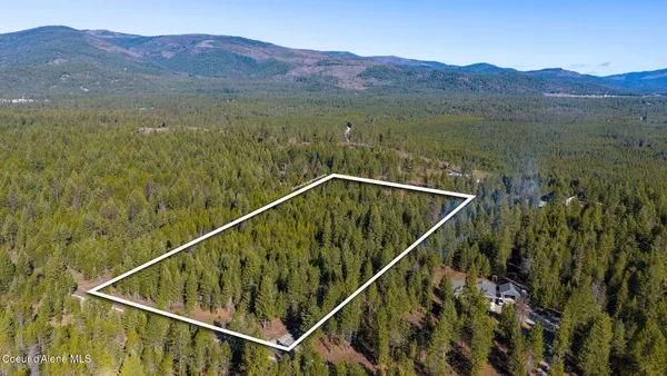 $275,000 | Nka Nka Warbler Way, Spirit Lake, ID 83869