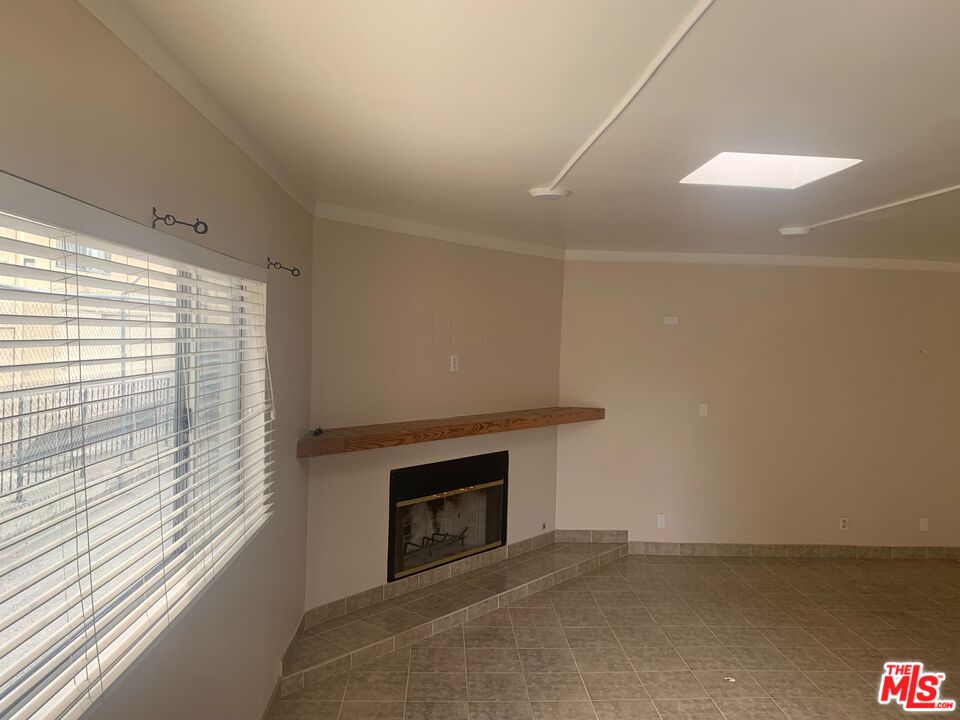 7304 Canby Avenue Reseda, CA 91335 - Photo 14 of 35