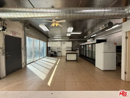 $1,399,000 | 7304 Canby Avenue, Reseda, CA 91335