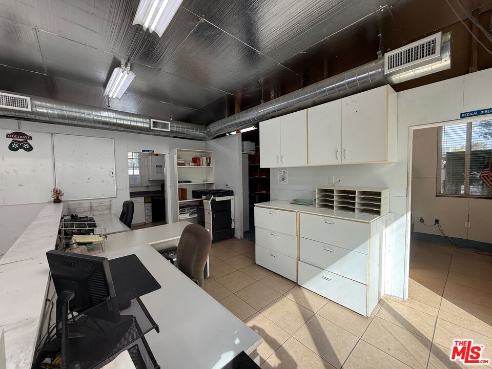 7304 Canby Avenue Reseda, CA 91335 - Photo 29 of 35