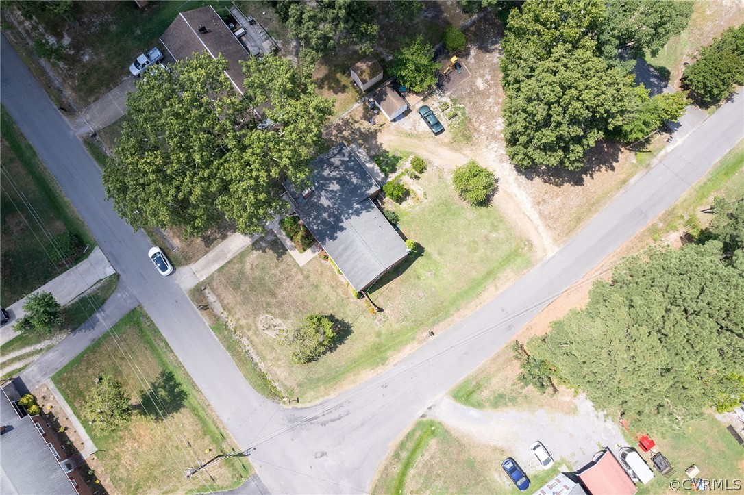 4602 Fairway Road Petersburg, VA 23803 - Photo 5 of 36 Gallery Image 5