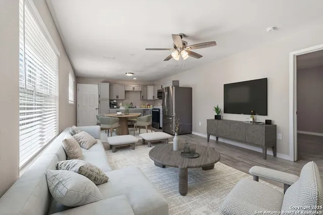 $1,800 | 5071 Wildflower Drive, San Antonio, TX 78228