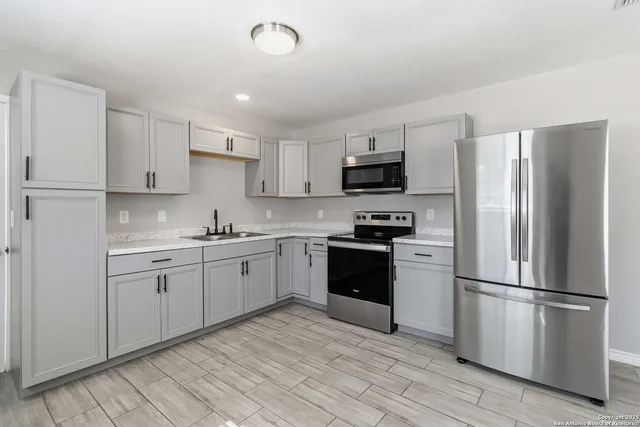 $1,800 | 5071 Wildflower Drive, San Antonio, TX 78228