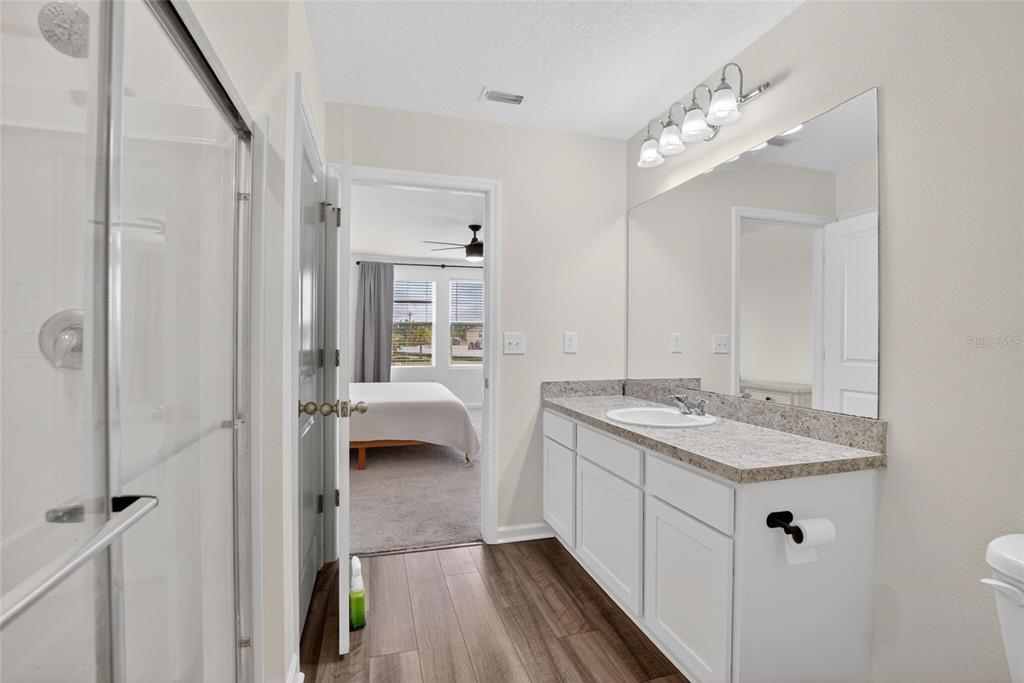 1044 Kelly Fern Loop Ruskin, FL 33570 - Photo 13 of 35