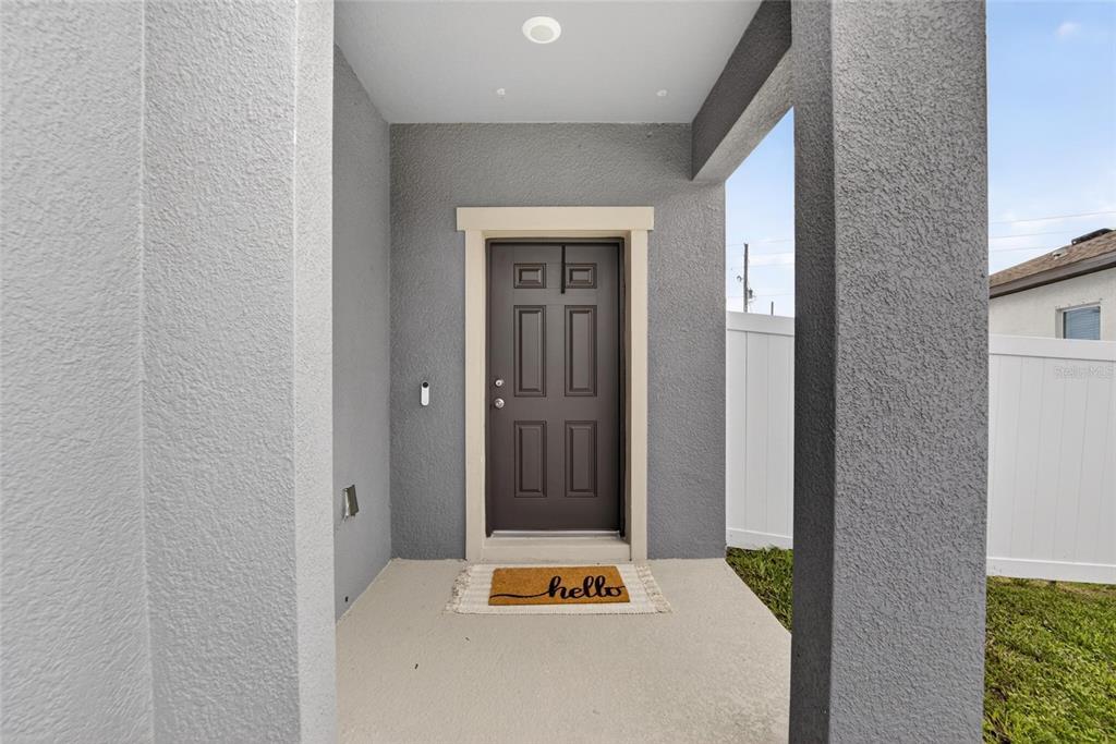 1044 Kelly Fern Loop Ruskin, FL 33570 - Photo 14 of 35