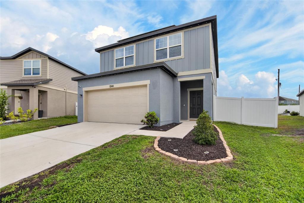 1044 Kelly Fern Loop Ruskin, FL 33570 - Photo 2 of 35