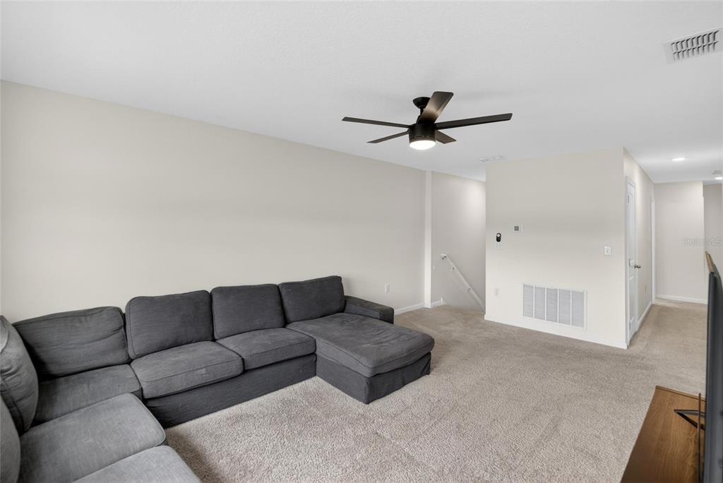 1044 Kelly Fern Loop Ruskin, FL 33570 - Photo 21 of 35