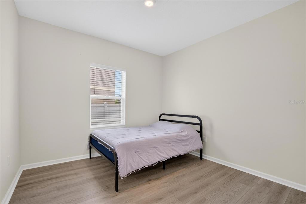 1044 Kelly Fern Loop Ruskin, FL 33570 - Photo 7 of 35