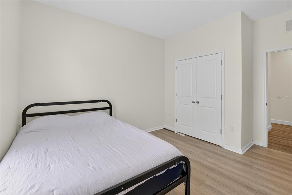 1044 Kelly Fern Loop Ruskin, FL 33570 - Photo 8 of 35