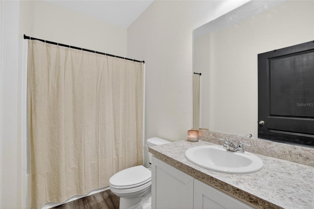 1044 Kelly Fern Loop Ruskin, FL 33570 - Photo 9 of 35