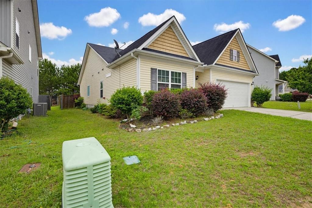 314 Boulder Run Hiram, GA 30141 - Photo 2 of 31 a front view of house with yard and green space