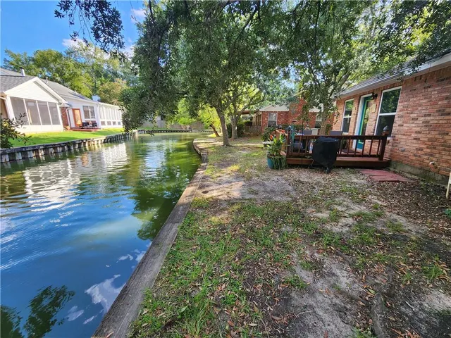 $250,000 | 745 Carondelet Street, Mandeville, LA 70448