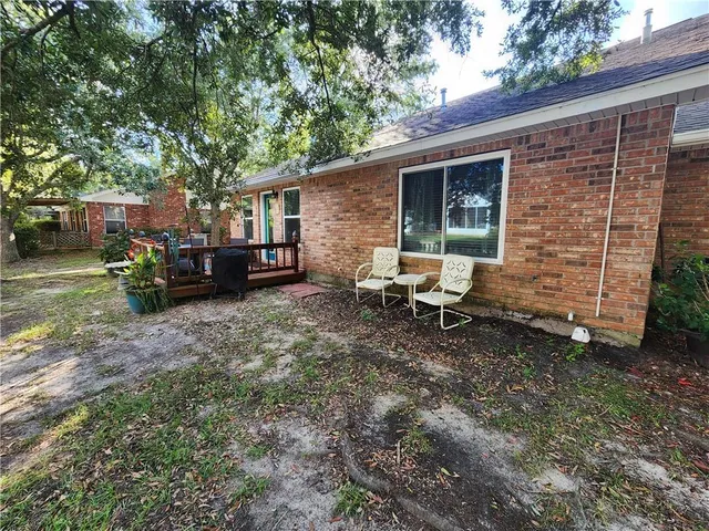 $250,000 | 745 Carondelet Street, Mandeville, LA 70448