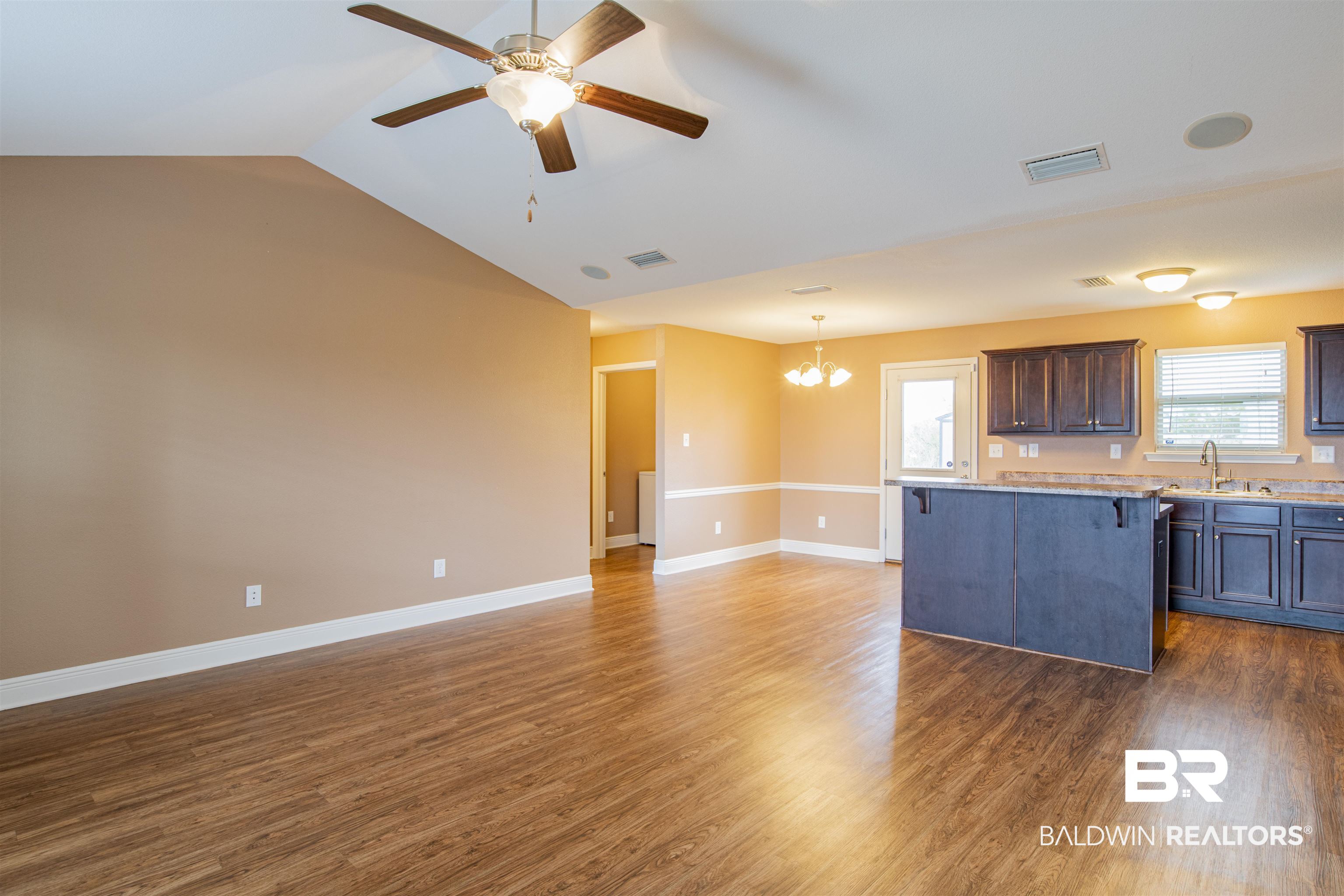 8844 Lockridge Road Foley, AL 36535 - Photo 4 of 27 Gallery Image 4