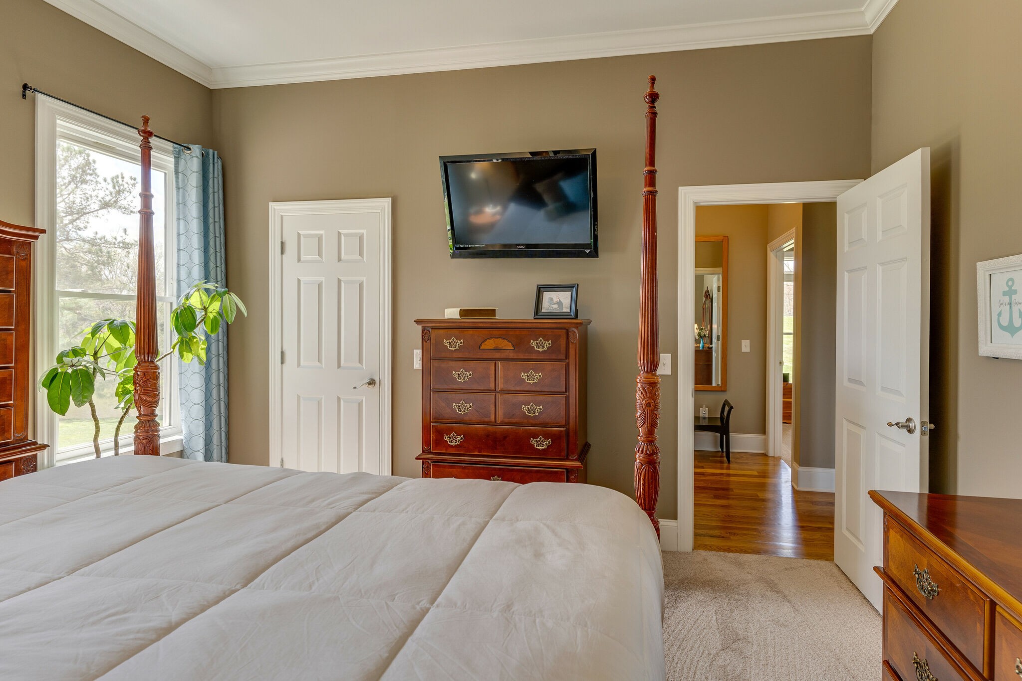 8882 New Chapel Road Springfield, TN 37172 - Photo 25 of 60 a bedroom with a bed and furniture