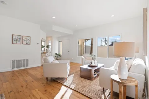 $1,448,000 | 1744 Willowspring Drive North, Encinitas, CA 92024