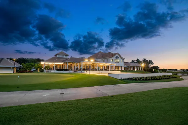 $298,500 | 8864 Shoal Creek Lane, Boynton Beach, FL 33472