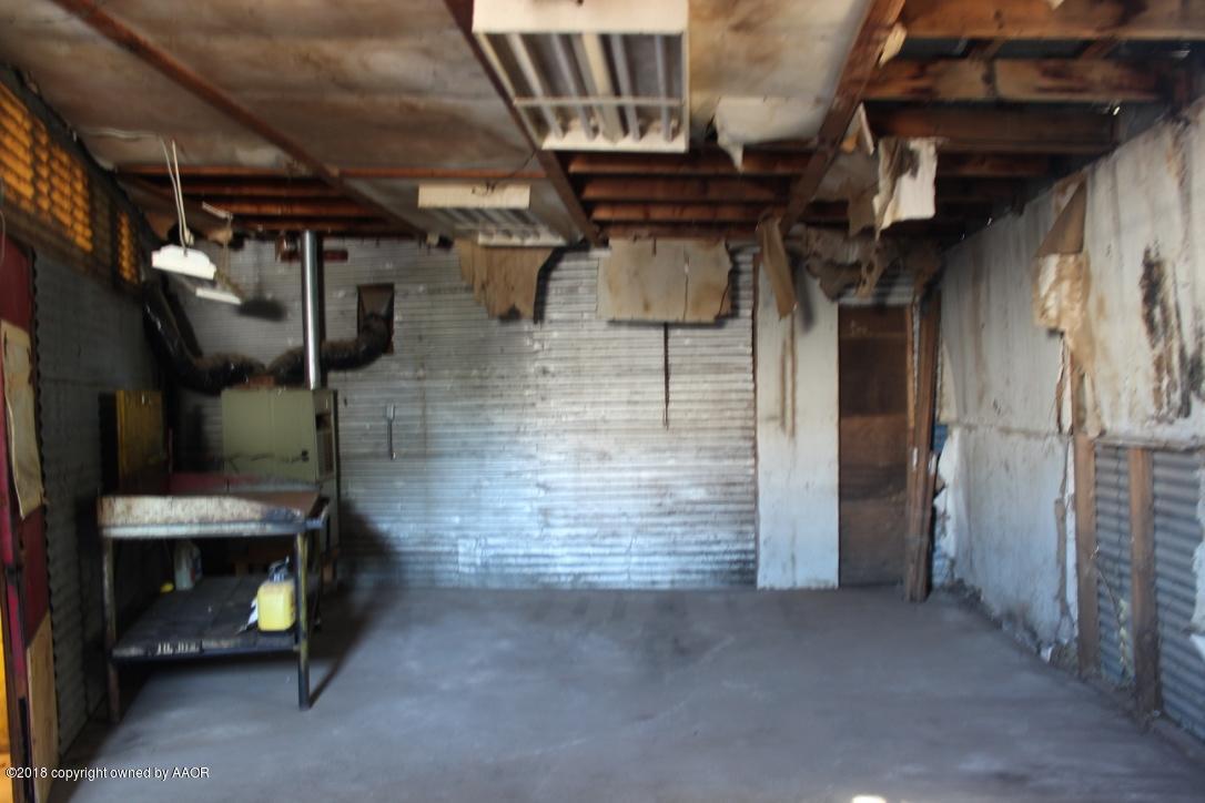 3405 South Taylor Street Amarillo, TX 79110 - Photo 25 of 26 a view of storage and utility room