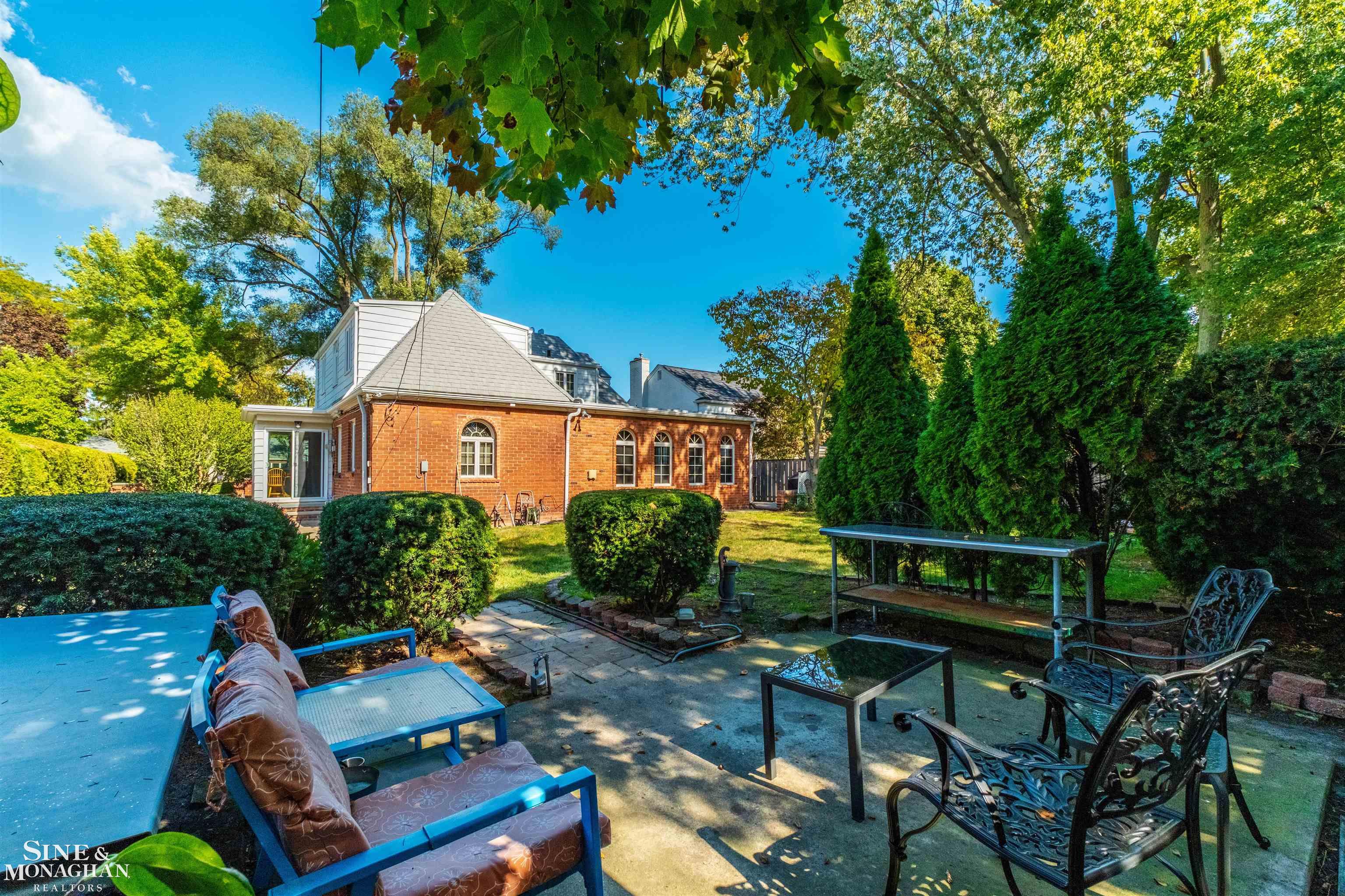 153 Ridgemont Road Grosse Pointe Farms, MI 48236 - Photo 52 of 56