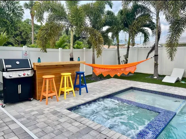 $4,500 | 17722 Cinquez Park Road East, Jupiter, FL 33458