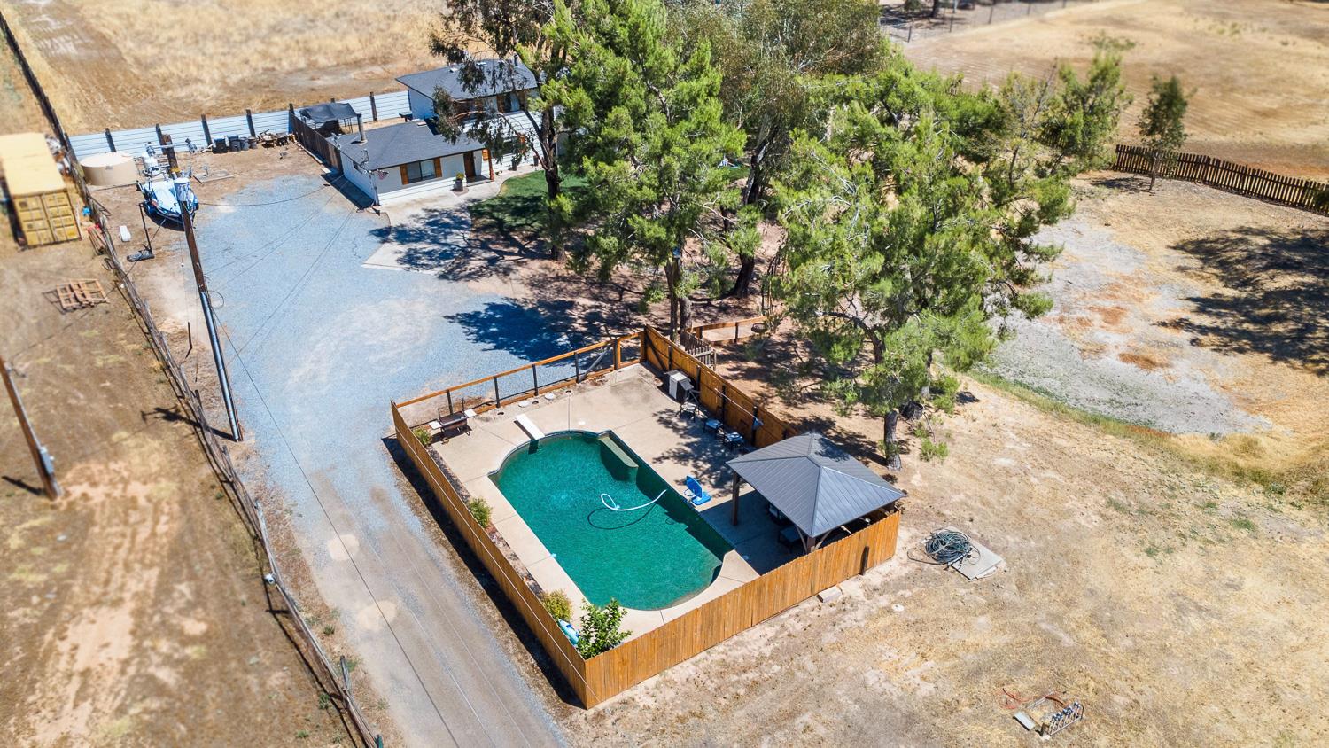 17421 Mark Road Madera, CA 93636 - Photo 23 of 28