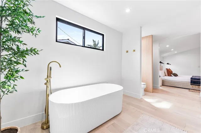 $2,895,000 | 1729 Bayou Way, Seal Beach, CA 90740