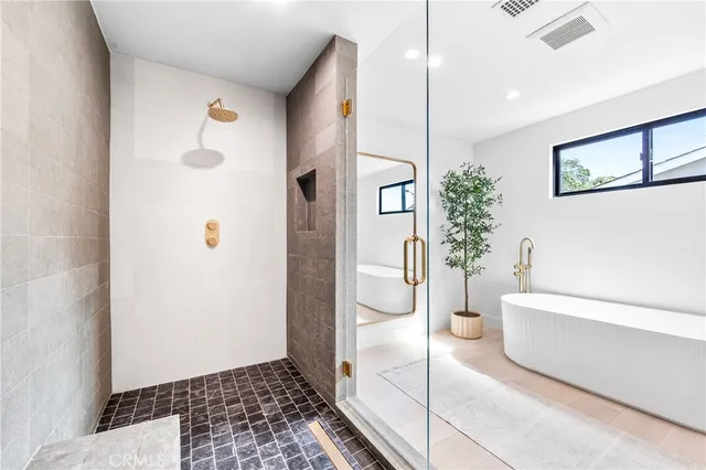 $2,895,000 | 1729 Bayou Way, Seal Beach, CA 90740