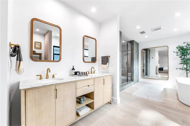 $2,895,000 | 1729 Bayou Way, Seal Beach, CA 90740