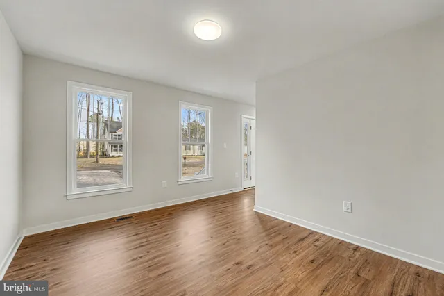 $350,000 | 10 Albrough Colonial Beach, Colonial Beach, VA 22443