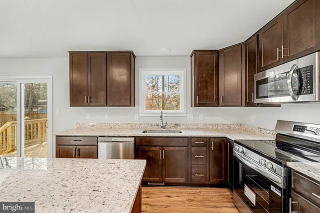 $350,000 | 10 Albrough Colonial Beach, Colonial Beach, VA 22443