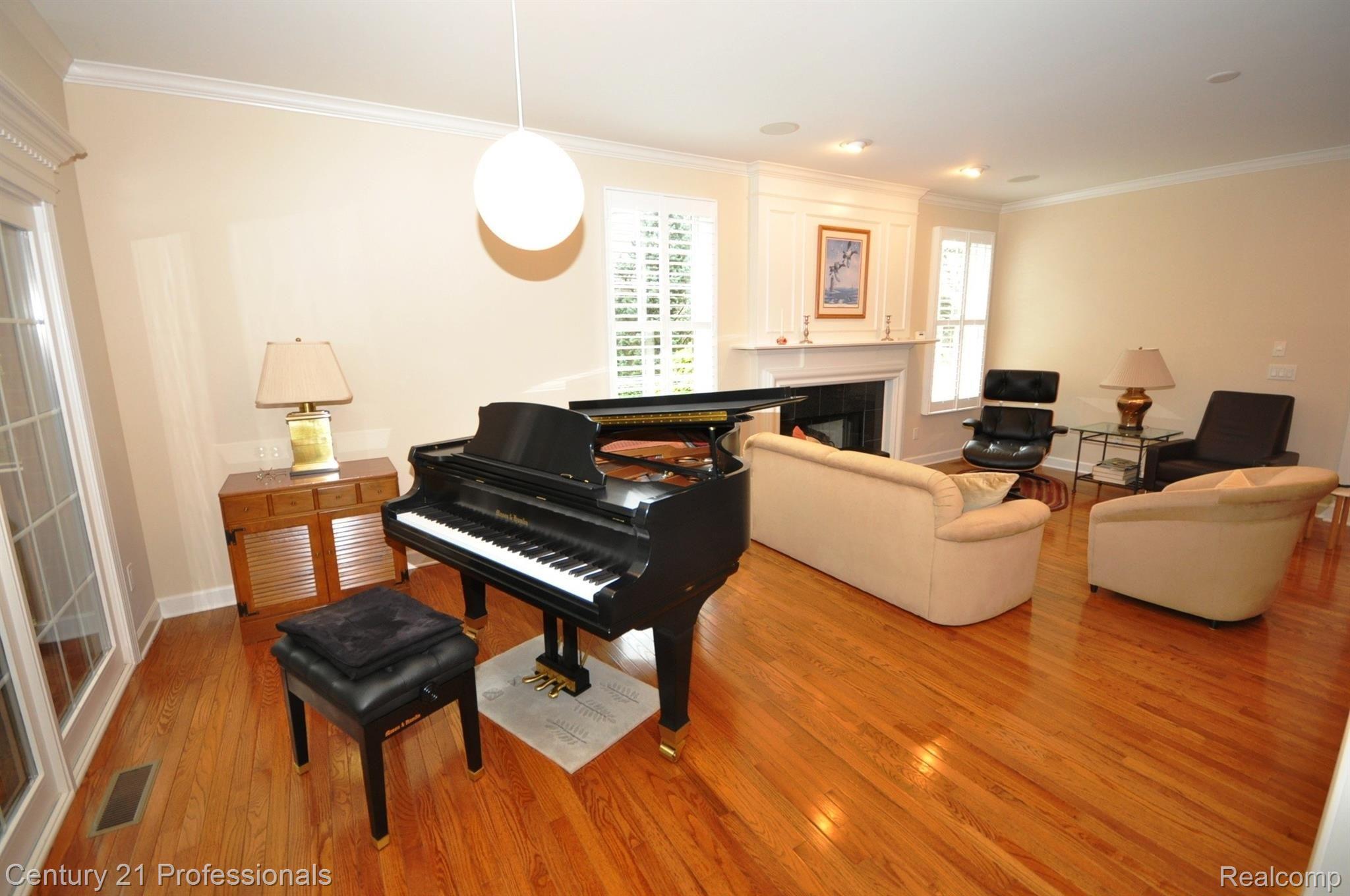 3669 Tremonte Circle, Unit 79 Rochester, MI 48306 - Photo 9 of 37 9-3669 Tremonte.JPG