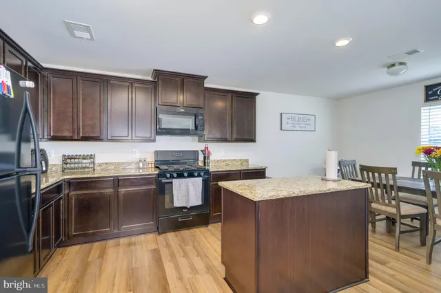 $359,900 | 43 Sargent Lane, Martinsburg, WV 25401