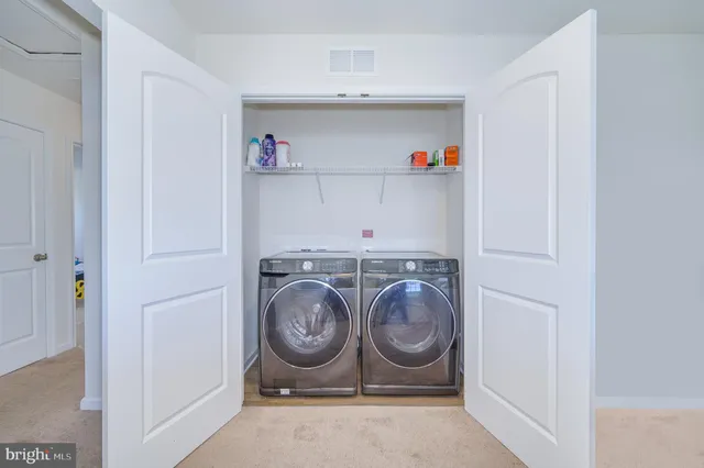 $359,900 | 43 Sargent Lane, Martinsburg, WV 25401