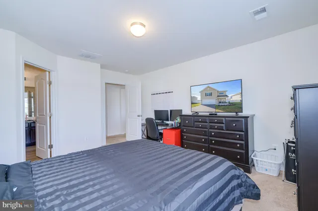 $359,900 | 43 Sargent Lane, Martinsburg, WV 25401