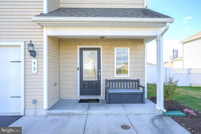 $359,900 | 43 Sargent Lane, Martinsburg, WV 25401