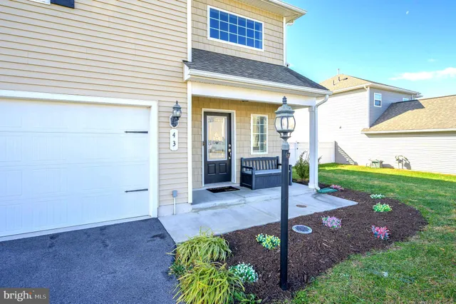 $359,900 | 43 Sargent Lane, Martinsburg, WV 25401