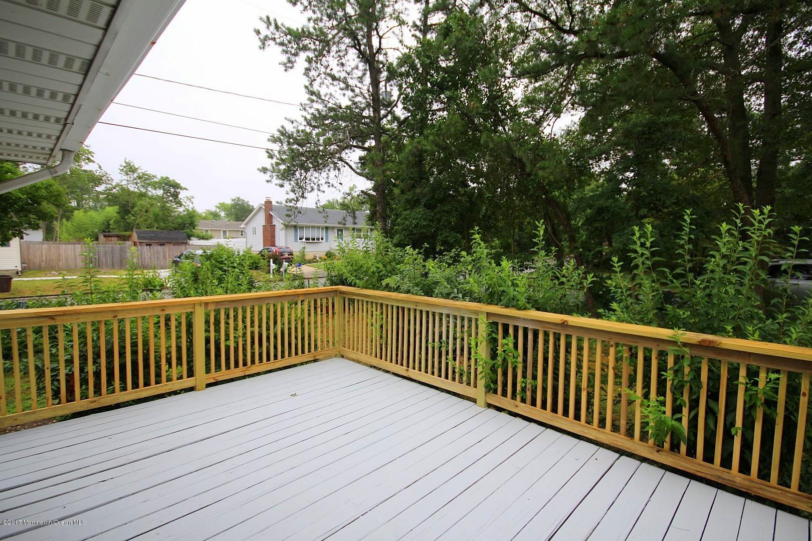 2121 Pineview Road Forked River, NJ 08731 - Photo 9 of 40 9
