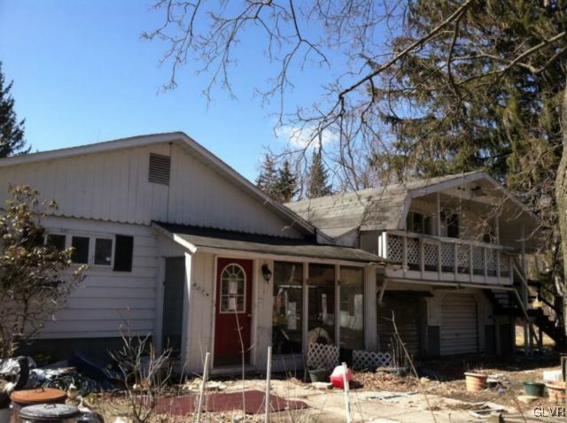 3074 South Oaks Road Bath, PA 18014 - Photo 5 of 12 a view of building with street