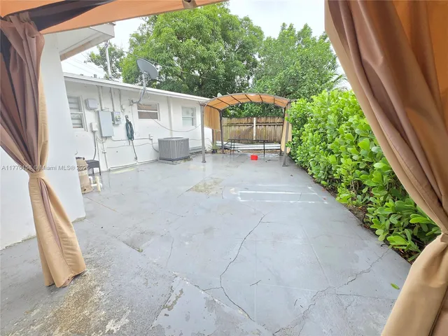 $585,000 | 5101 Southwest 6th Court, Margate, FL 33068