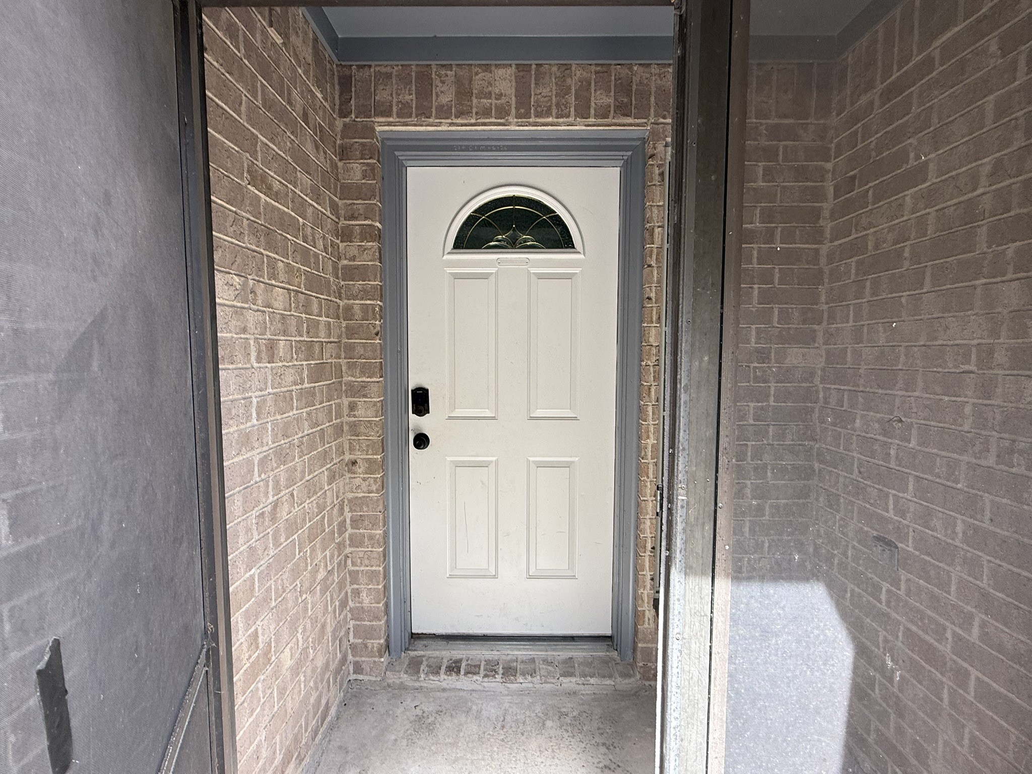 5525 Main Street Santa Fe, TX 77510 - Photo 5 of 36 Front door area.