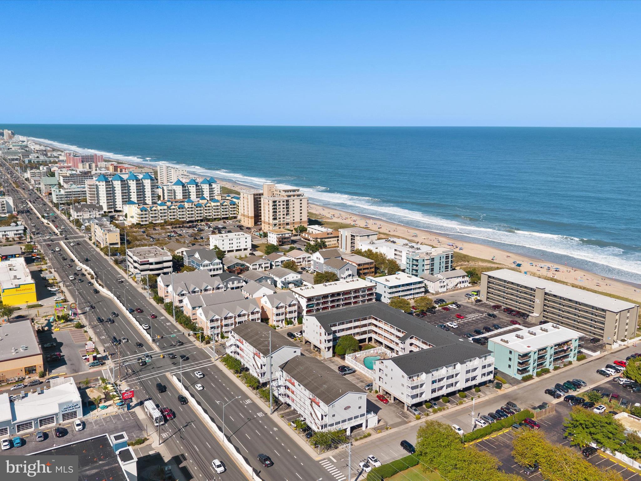 5500 Coastal Highway, Unit B23003 Ocean City, MD 21842 - Photo 2 of 26 a view of city with ocean