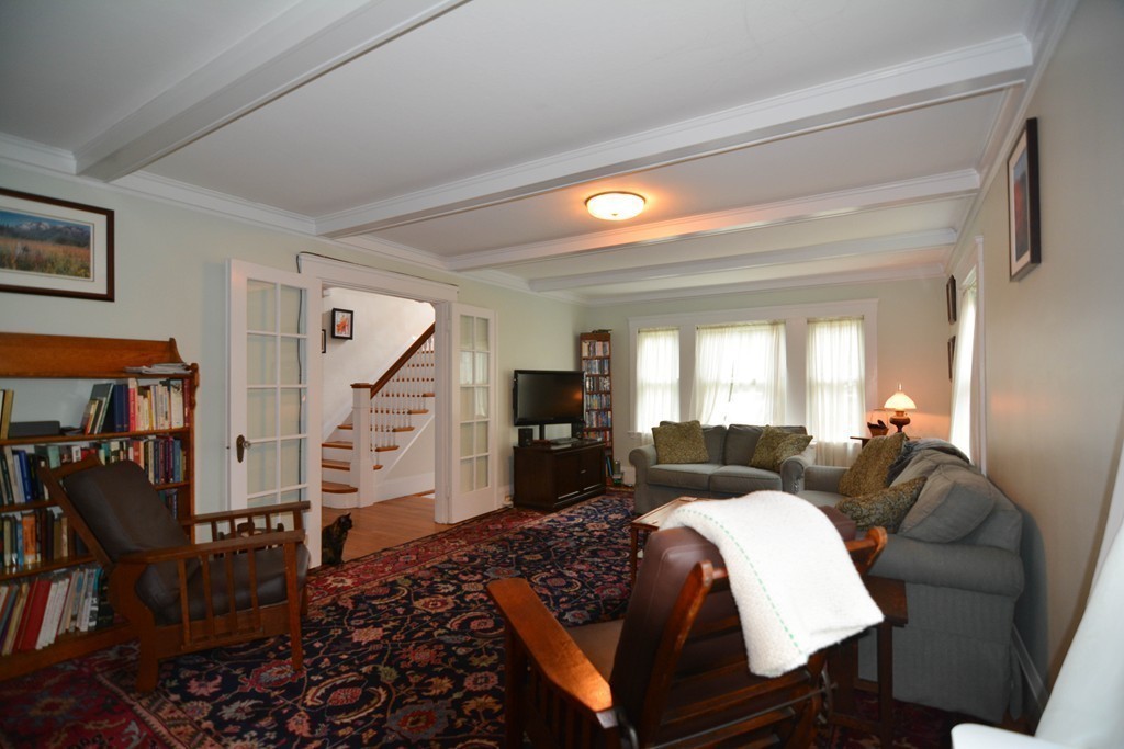 34 Hatch Road Medford, MA 02155 - Photo 4 of 28 Gallery Image 4