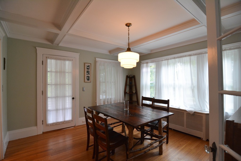 34 Hatch Road Medford, MA 02155 - Photo 7 of 28 Gallery Image 7