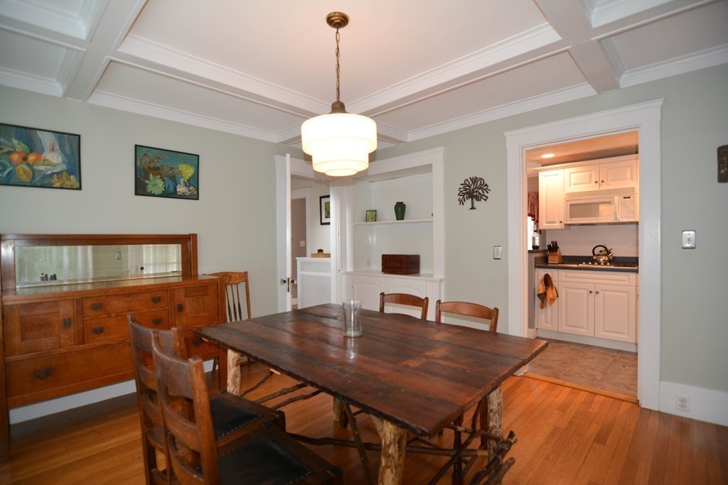 34 Hatch Road Medford, MA 02155 - Photo 8 of 28 Gallery Image 8